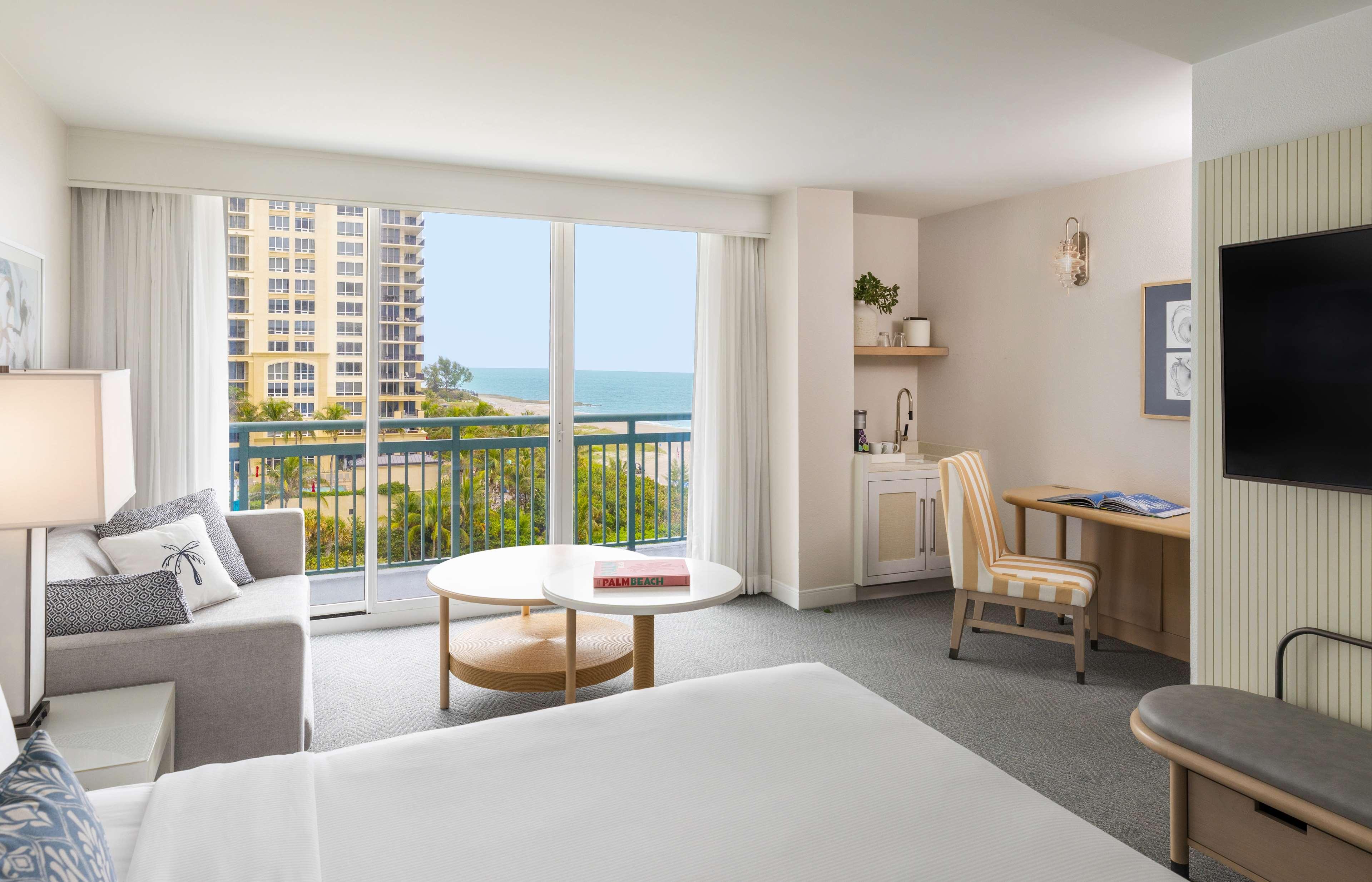 The Singer Oceanfront Resort, Curio Collection By Hilton Riviera Beach Εξωτερικό φωτογραφία