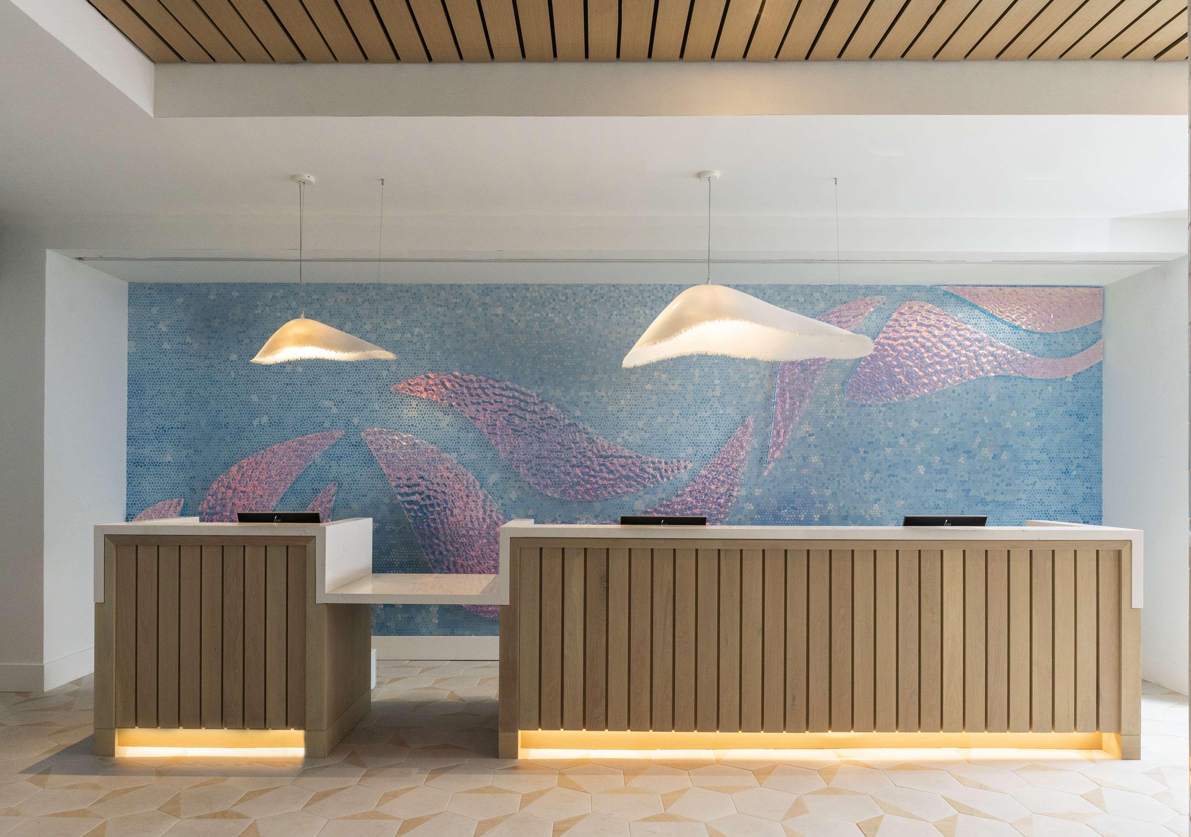 The Singer Oceanfront Resort, Curio Collection By Hilton Riviera Beach Εξωτερικό φωτογραφία