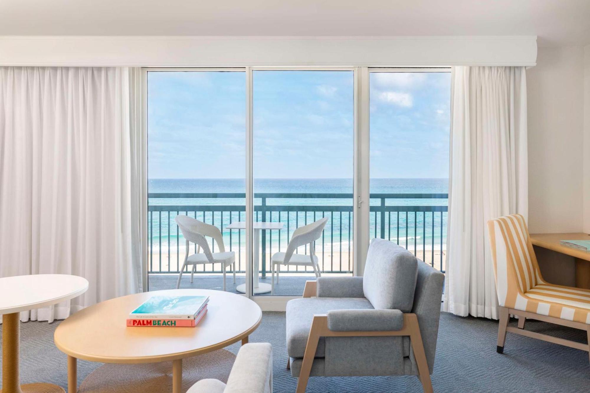 The Singer Oceanfront Resort, Curio Collection By Hilton Riviera Beach Εξωτερικό φωτογραφία