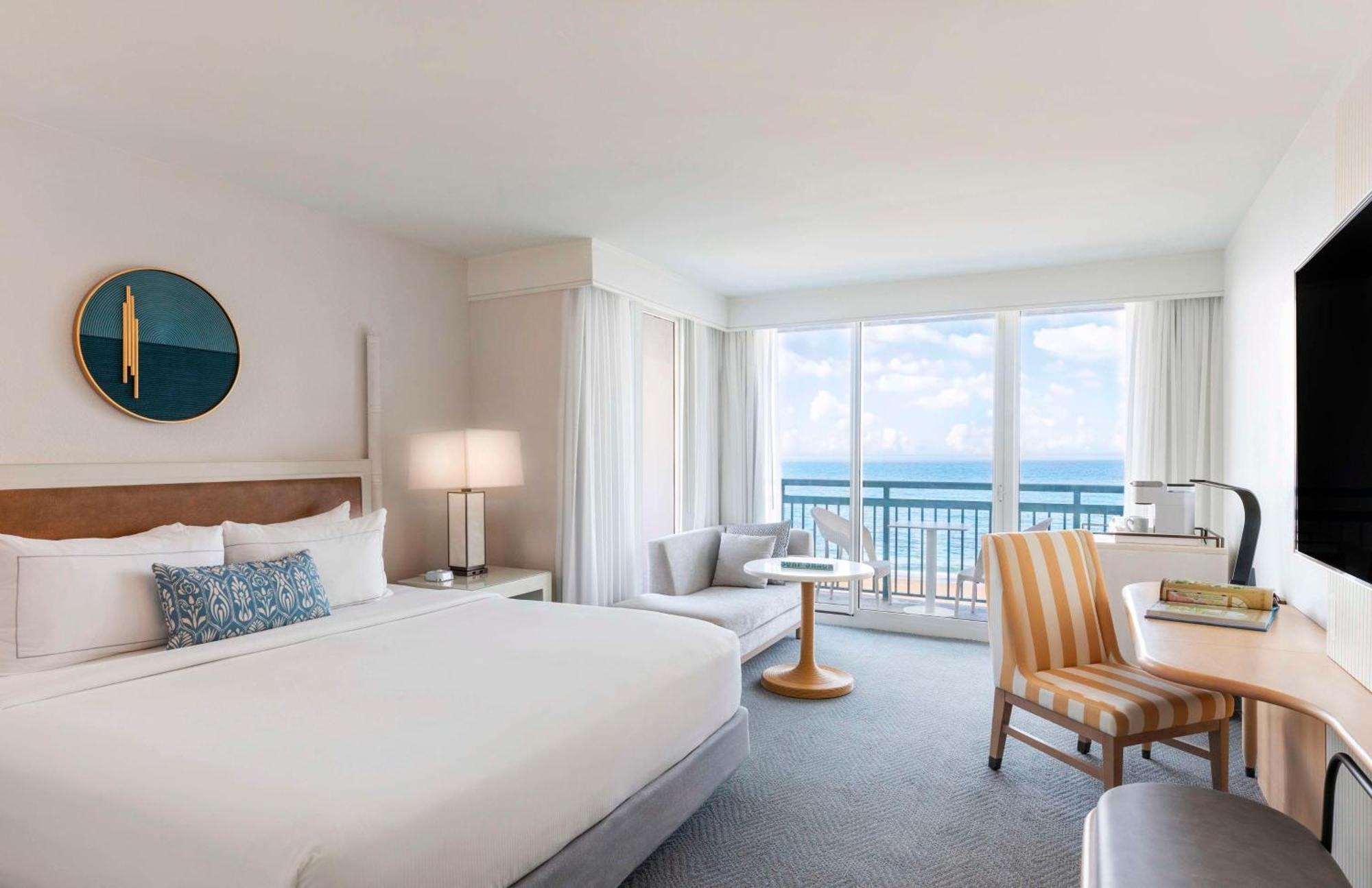 The Singer Oceanfront Resort, Curio Collection By Hilton Riviera Beach Εξωτερικό φωτογραφία