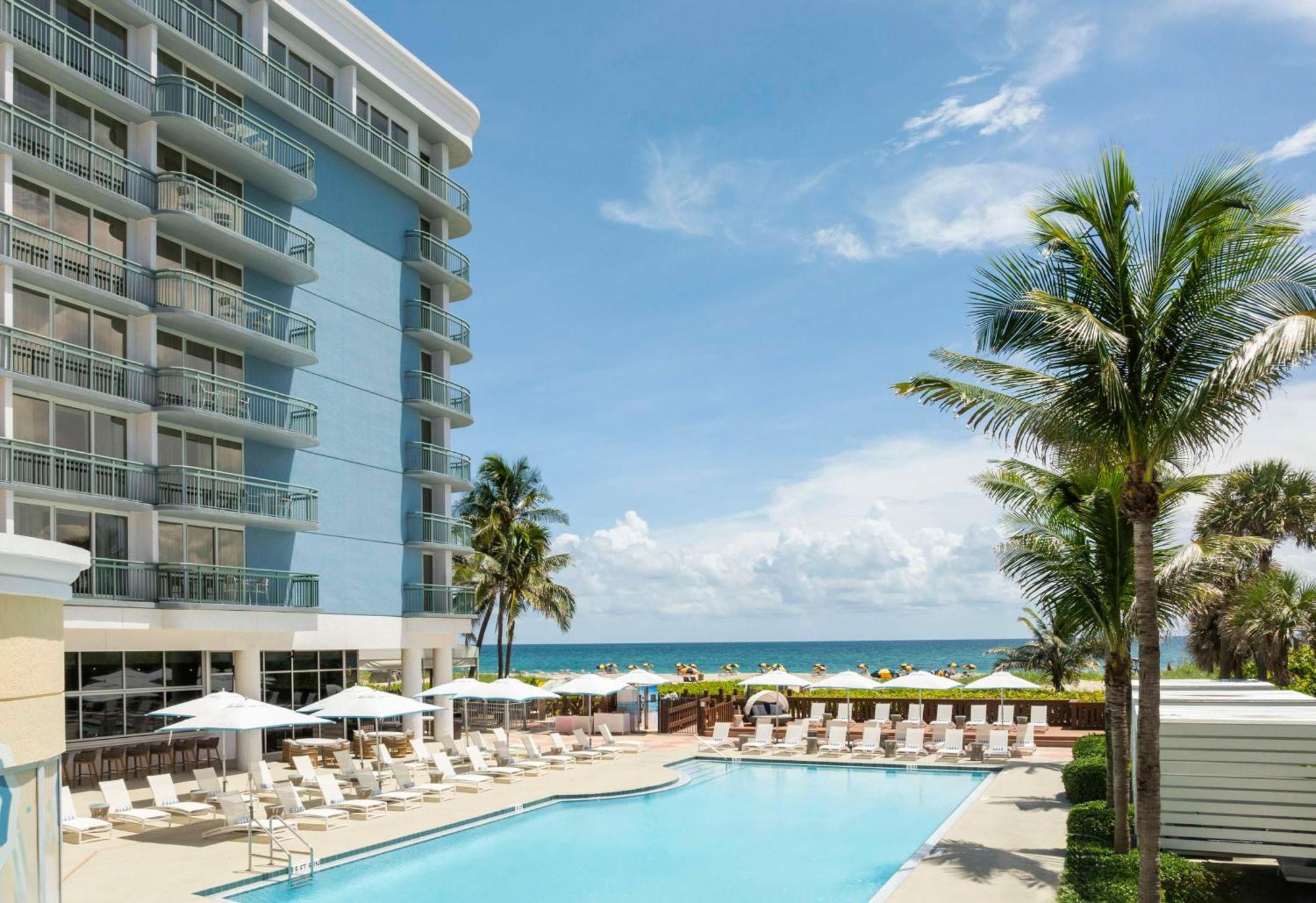 The Singer Oceanfront Resort, Curio Collection By Hilton Riviera Beach Εξωτερικό φωτογραφία